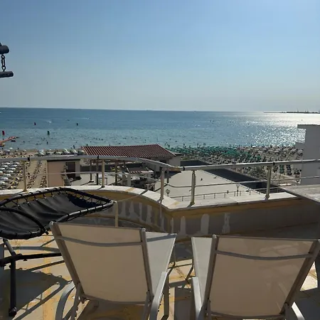 Lejlighed Sunny Terrace By The Sea *